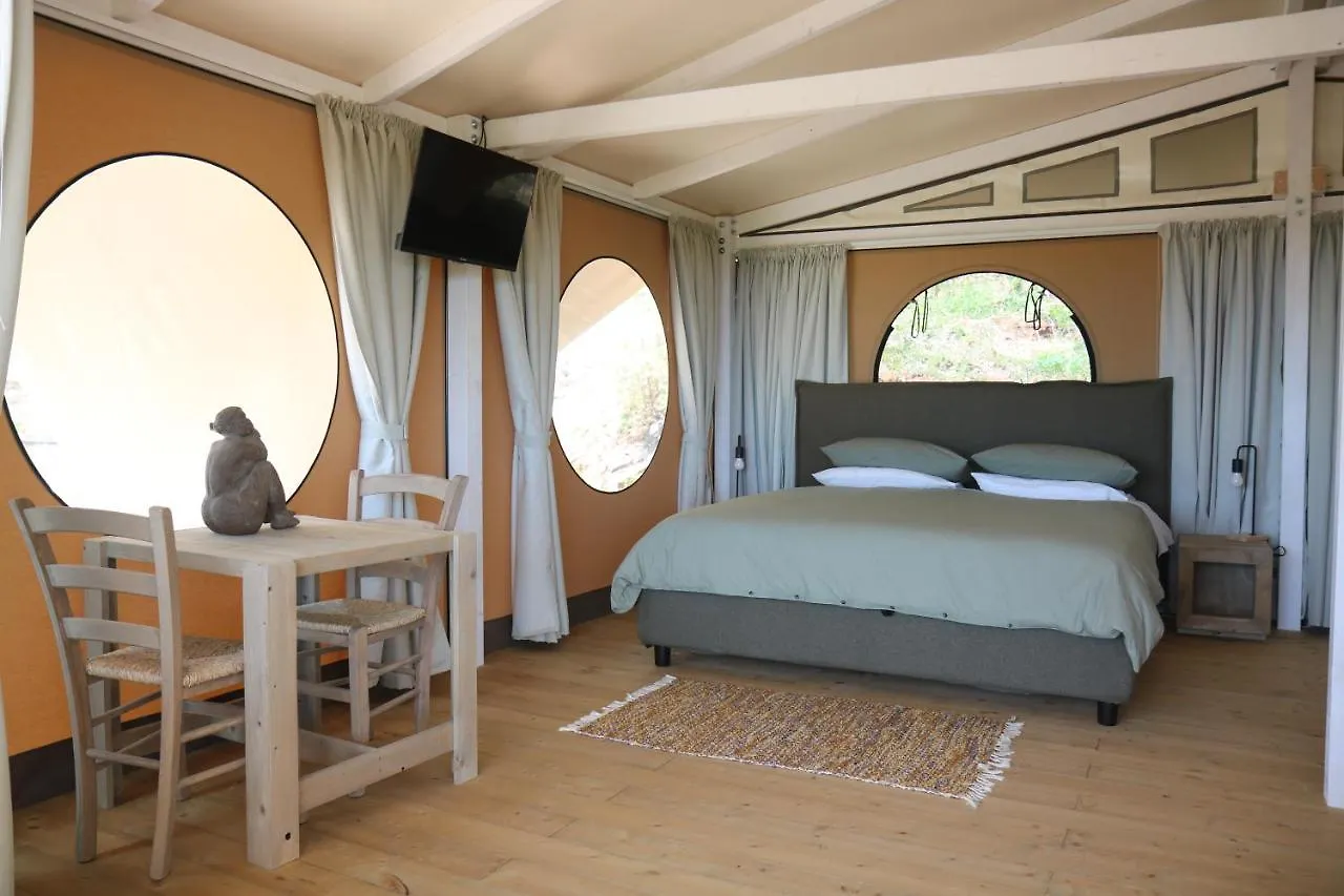 Hotel Glamping La Ghianda Elmo 0*,